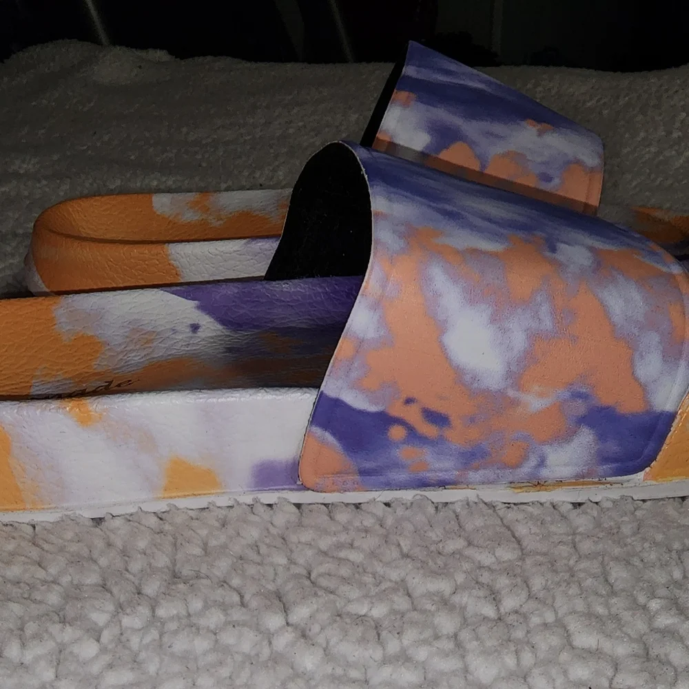 NIB Dolls Kill Trippy Orange And Purple , Marbled , Tye Dye Sandals - Picture 4 of 4
